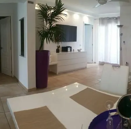 Sunny Terrace - Island Village Apartman *